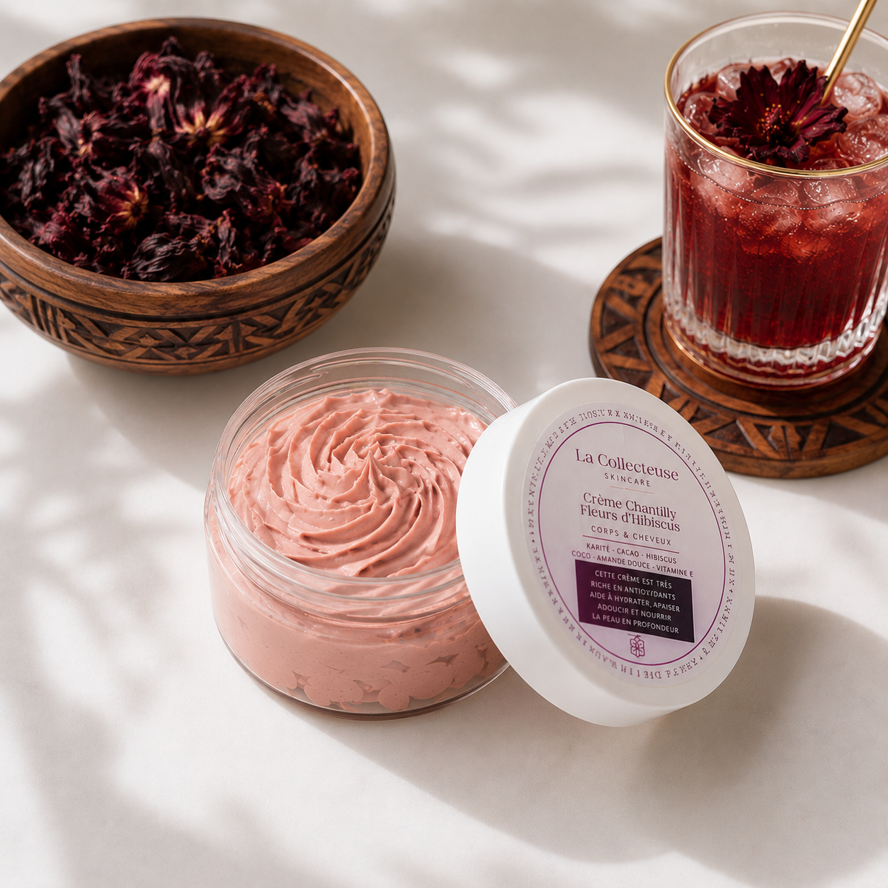 Crème chantilly à la fleur d’hibiscus