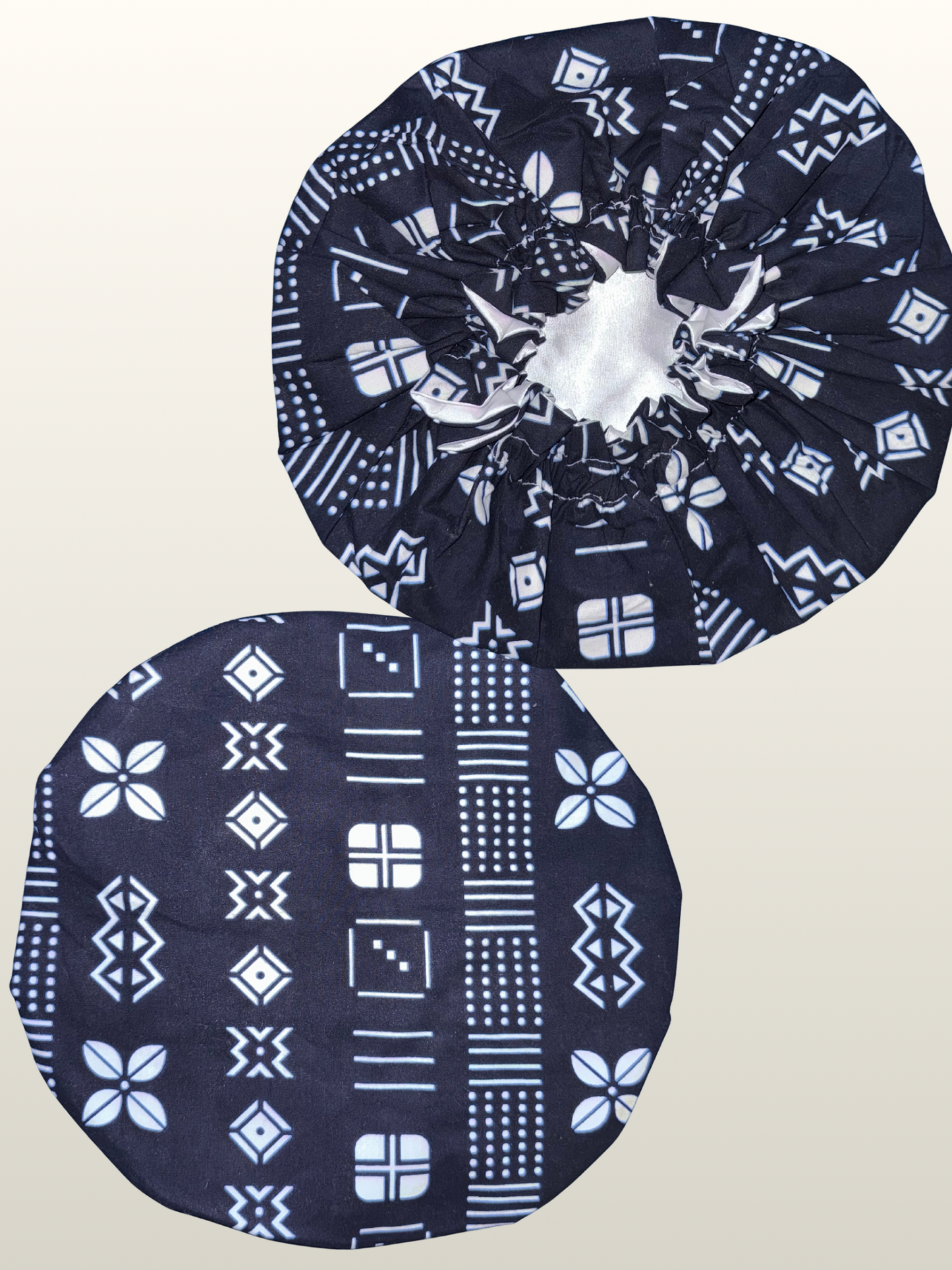 Bonnet en Wax & Satin